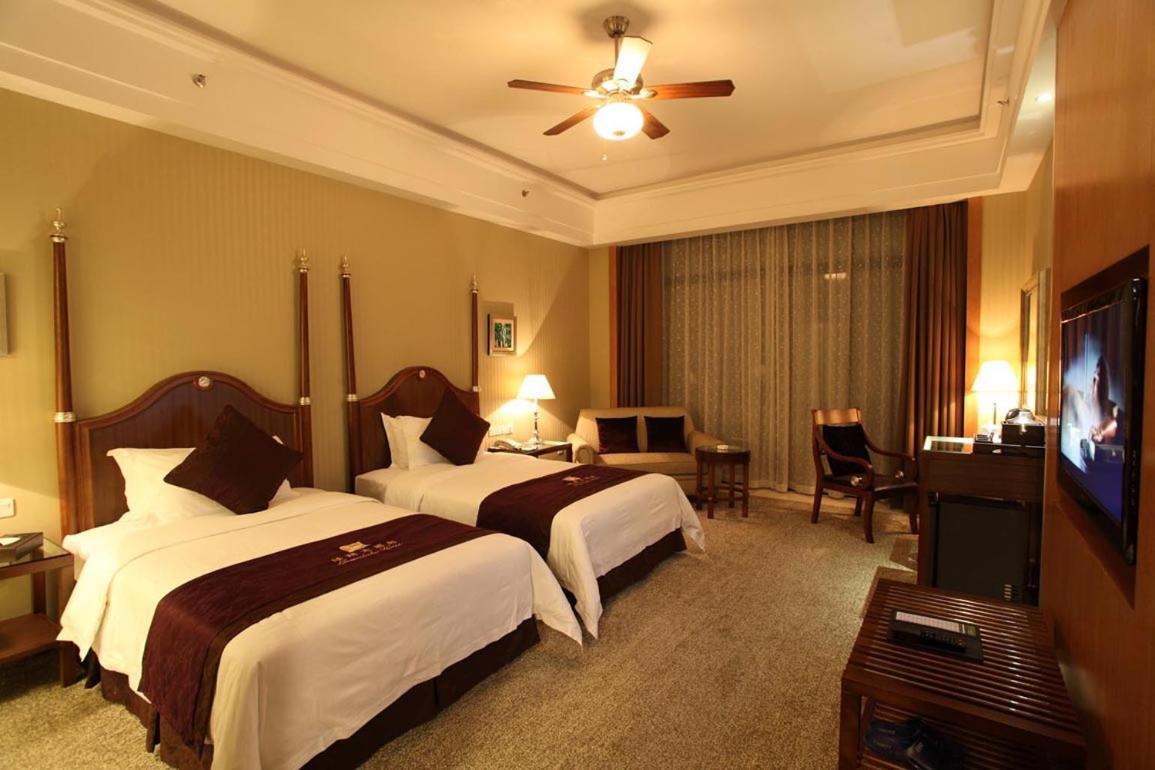 Green Lake Hot Spring Hotel Foshan Exterior foto